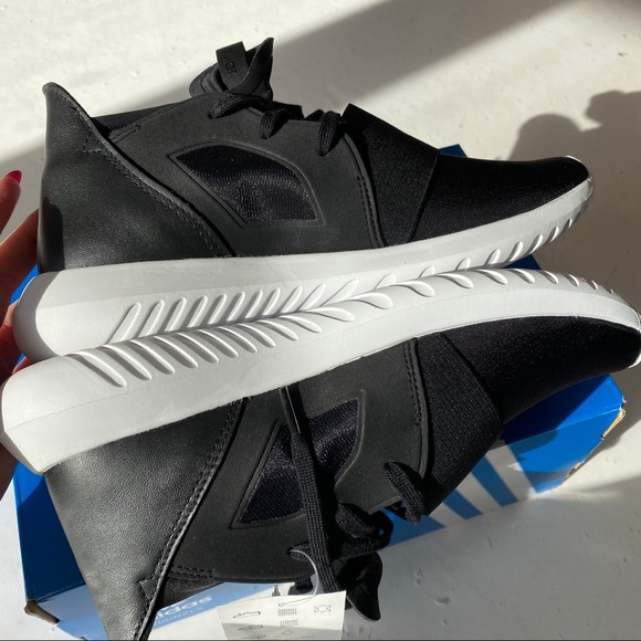 NWT Adidas Tubular Defiant Black 7 Sneakers - Picture 15 of 16